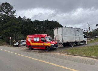 Adolescente de 14 anos é atropelado por caminhão em rodovia de SC
